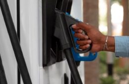 Electric Vehicle Range Breakthrough: Mileage on Single Charge Surpasses 500 Miles 3